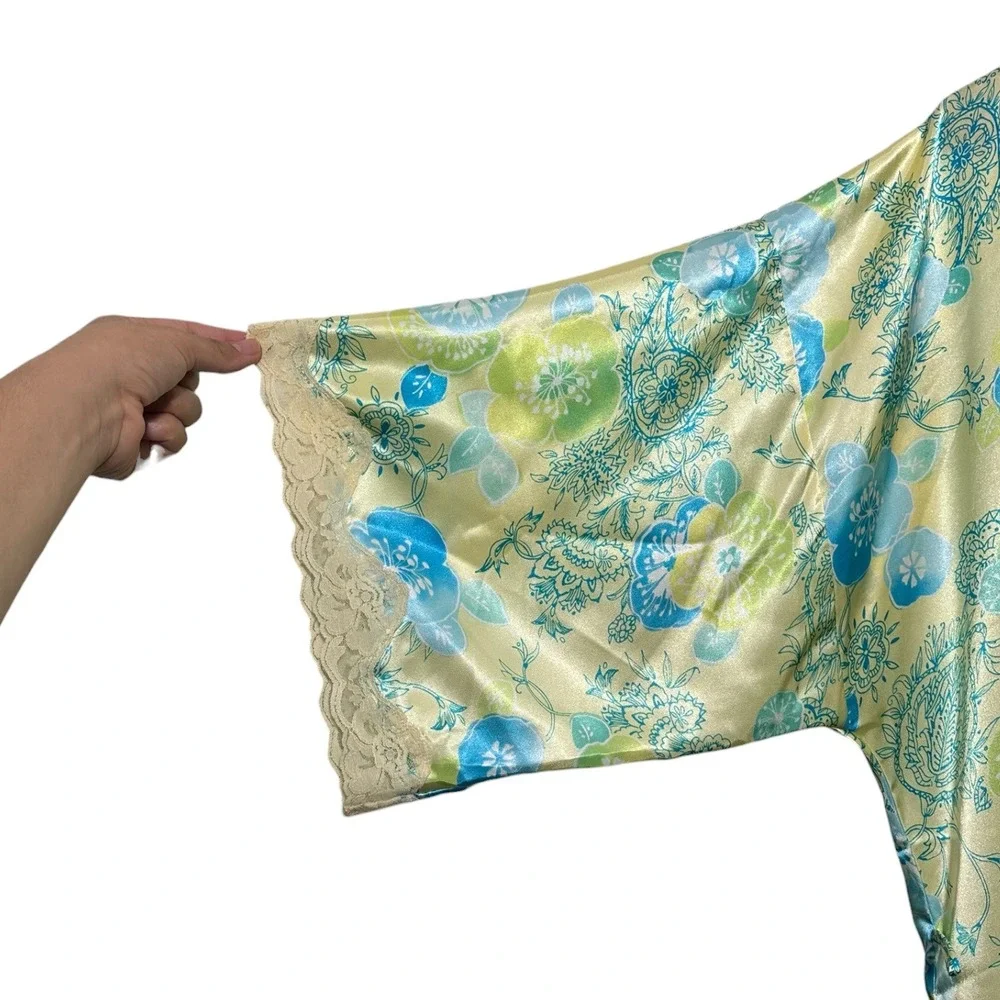 Secret Treasures Kimono Robe Tender Lemon Floral Paisley Lace Trim Satin Size XL